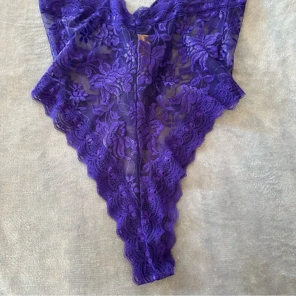 Vintage Victoria's Secret Purple Lace Lingerie Bodysuit Size M - Picture 9 of 12
